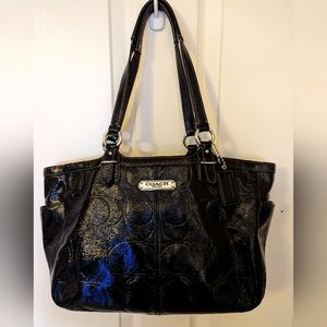 Coach Tote, Black Patent, Signature.  Great condition.